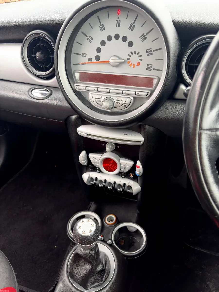 Mini Cooper 2009 1.6 Diesel new nct 5/27 tax 8/26 - Image 4