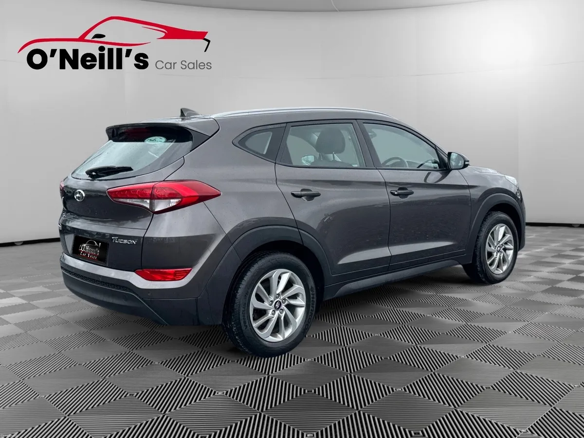Hyundai Tucson 2016 1.7 CRDI SE 5 DOOR - Image 3