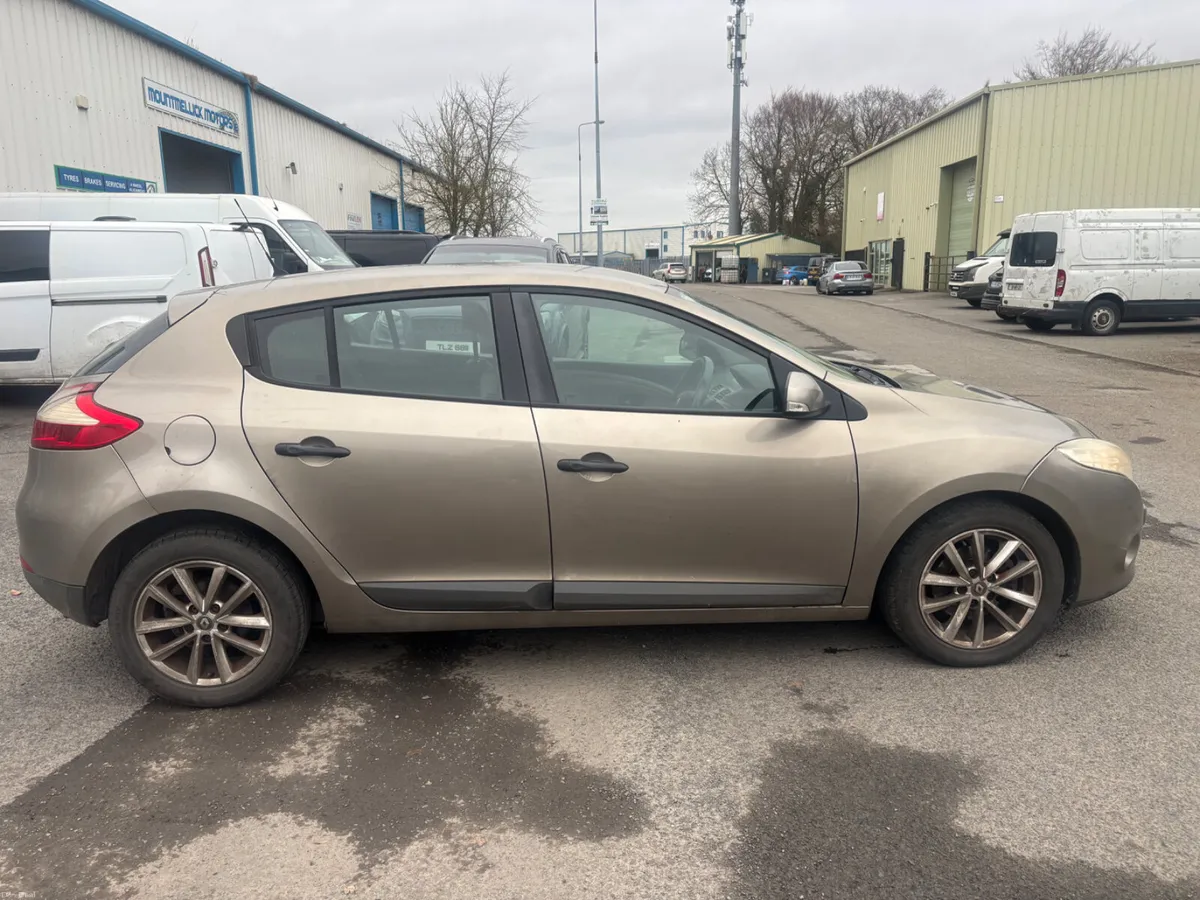2010 Renault Megane 1.5 dci - Image 3