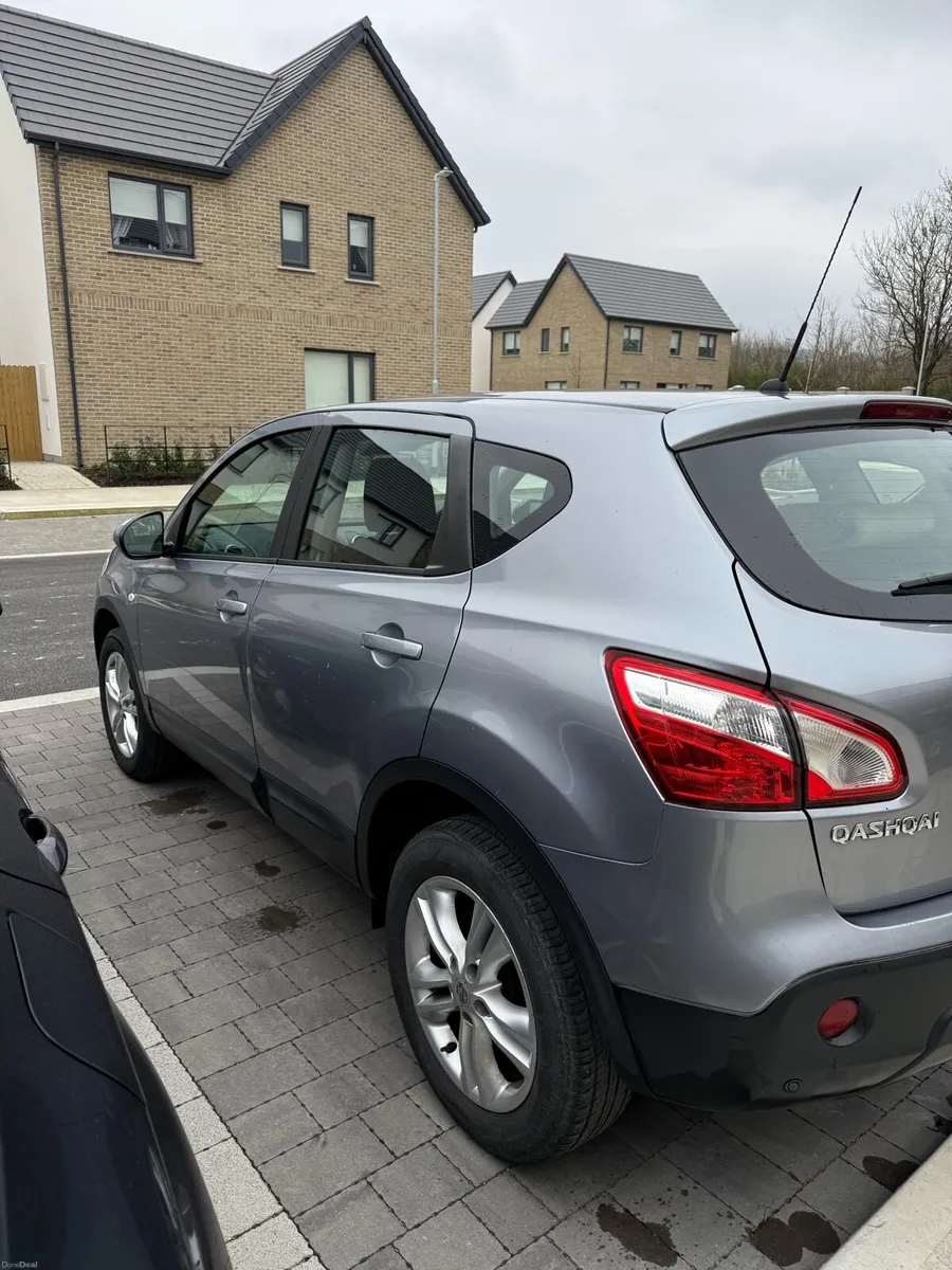 Nissan Qashqai 2010 - Image 4
