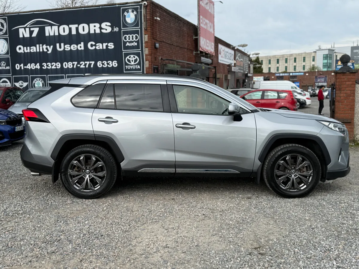 2022 Toyota Rav4 2.5 HYBRID SOL AUTO - Image 2