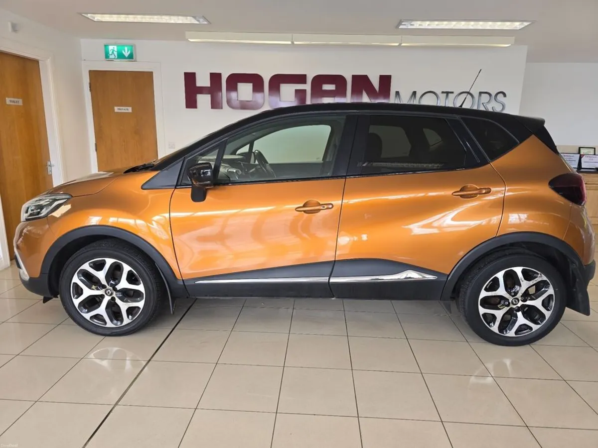 Renault Captur Signature X NAV TCE 90 5Dr H/B *Fab - Image 4
