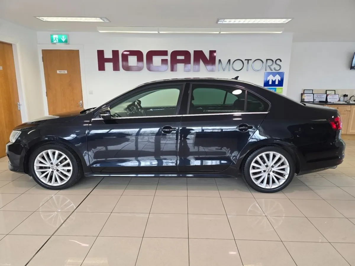 Volkswagen Jetta Highline 1.4 Automatic Saloon - Image 4