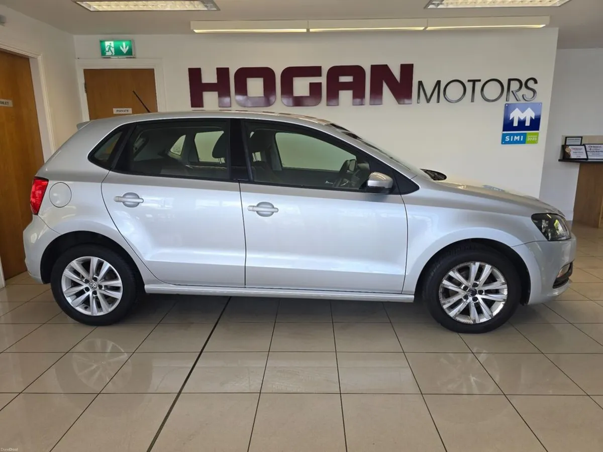 Volkswagen Polo Trendline 1.0 5DR H/B - Image 3