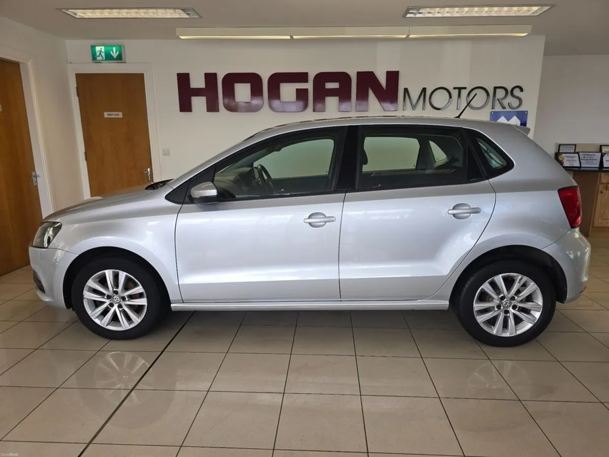 Volkswagen Polo Trendline 1.0 5DR H/B - Image 4