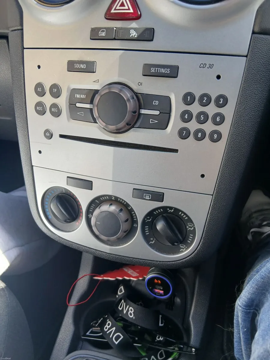 Opel Corsa 2012 - Image 3