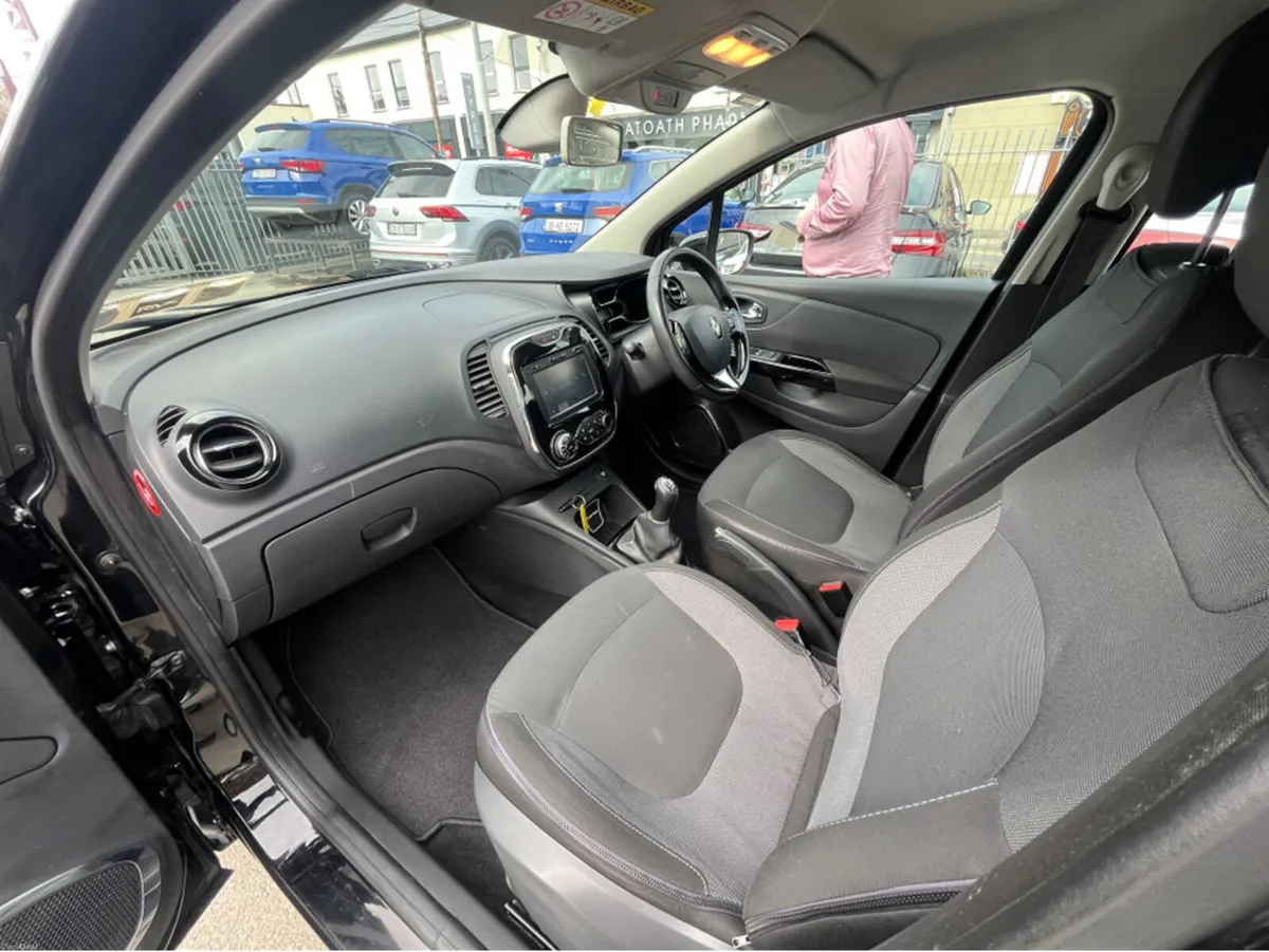 Renault Captur 1.5 DYNAMIQUE MEDIANAV ENE ENERGY 5 - Image 4
