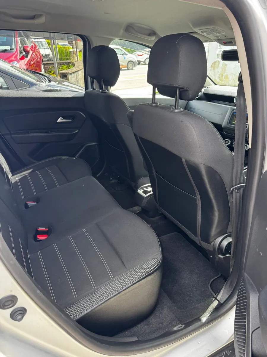 Dacia Duster very high spec new shape - Image 4