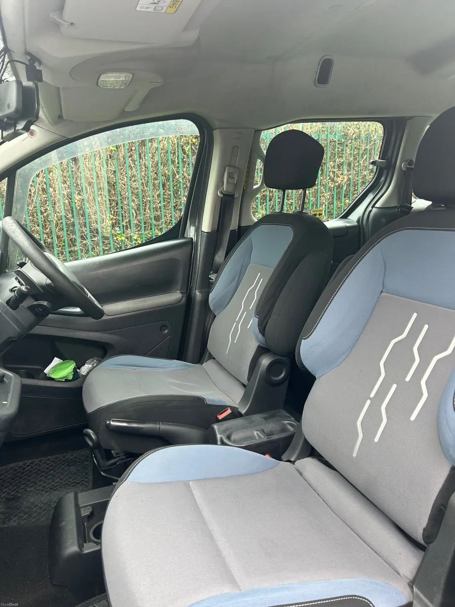 Peugeot Partner Tepee 2015 - Image 1