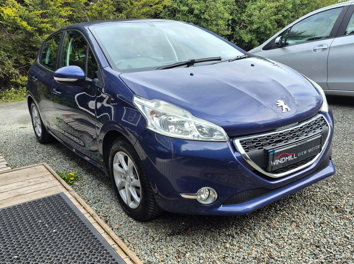 Peugeot 208 1.2 VTI 82 bhp Active - Image 2
