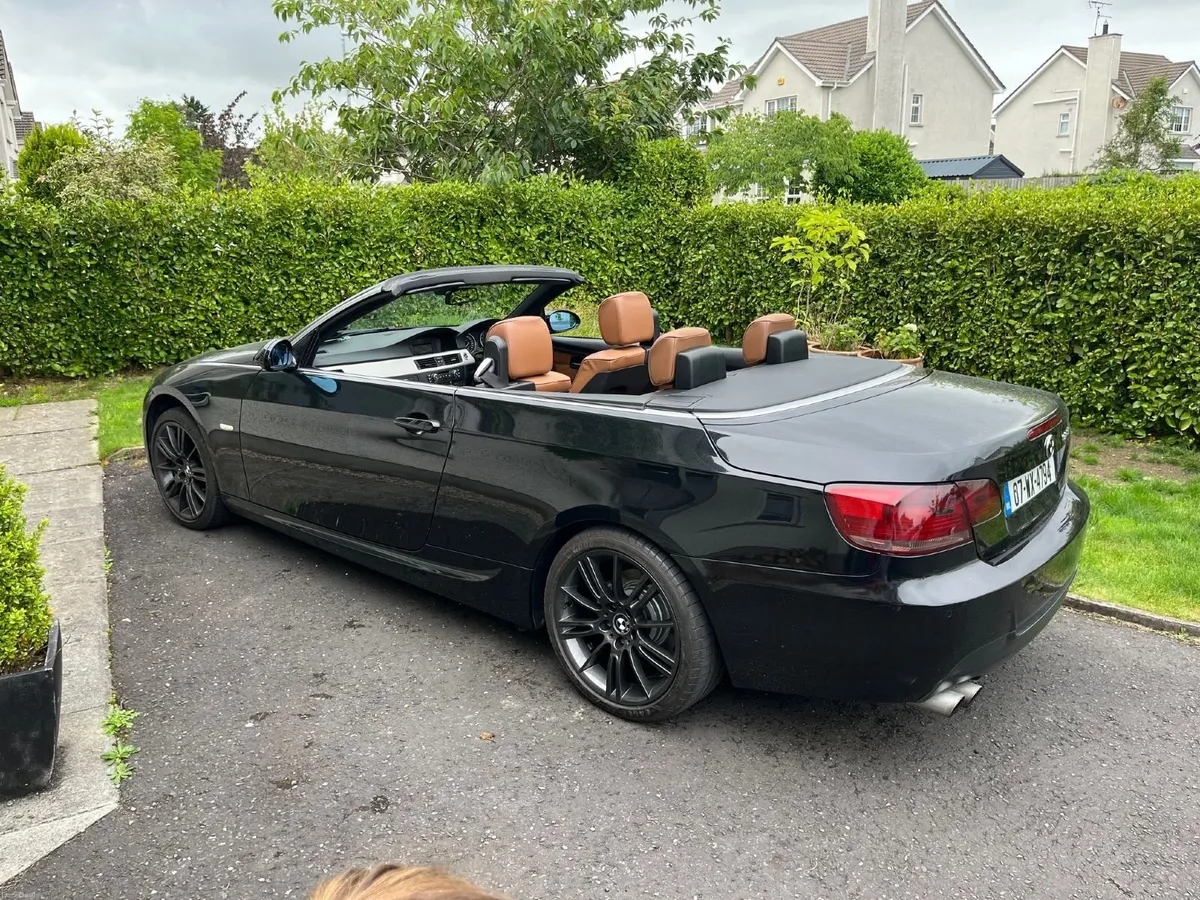 BMW 325i E93 Convertible – 3.0 Petrol – Manual - Image 5