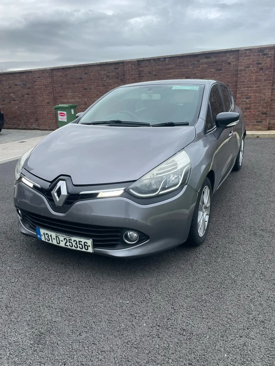 Renault Clio 1.2 - Image 1