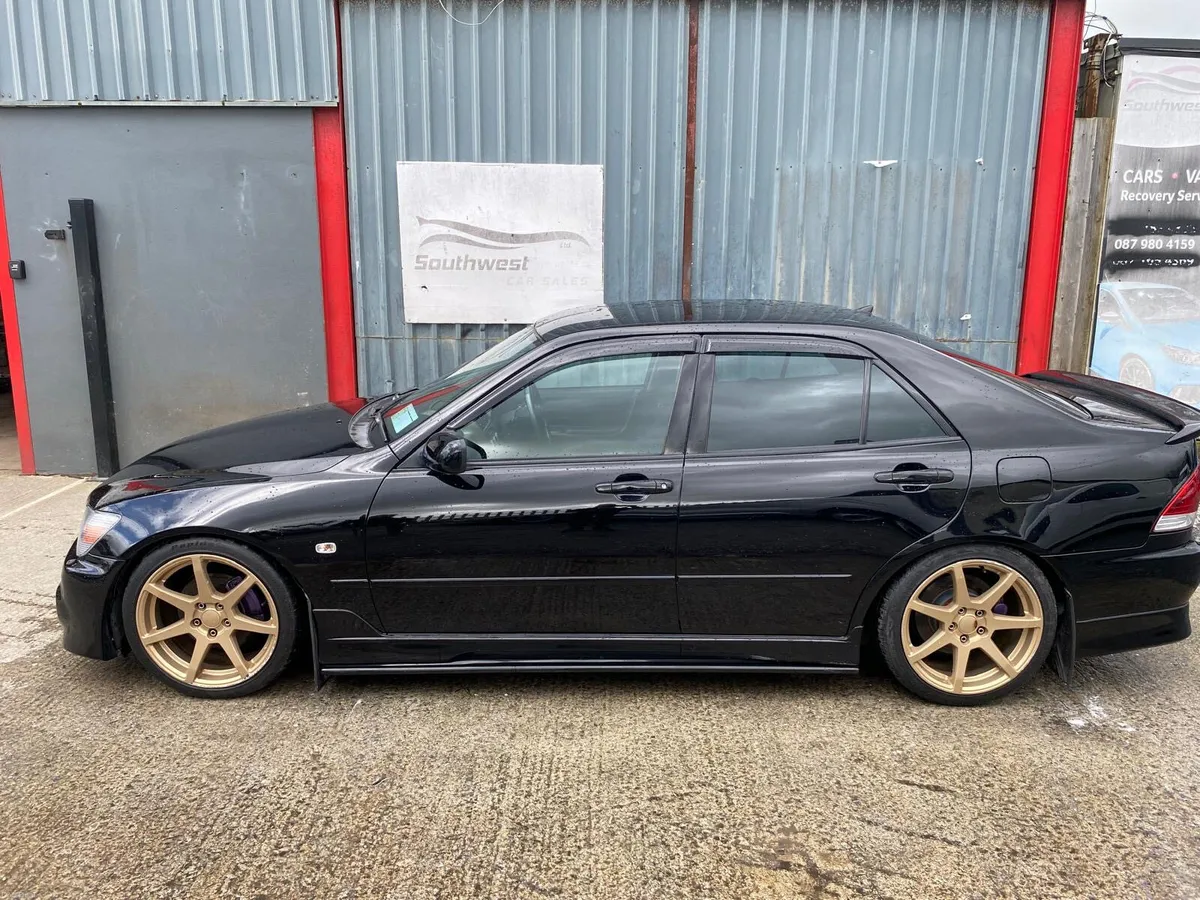 2000 Toyota Altezza **NCT 01-27** - Image 4