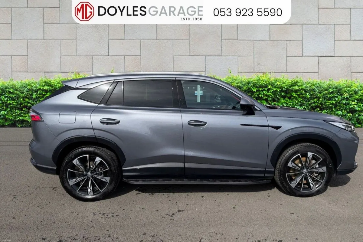 MG HS Plug-in Hybrid EV 2WD Auto Exclusive - Image 2