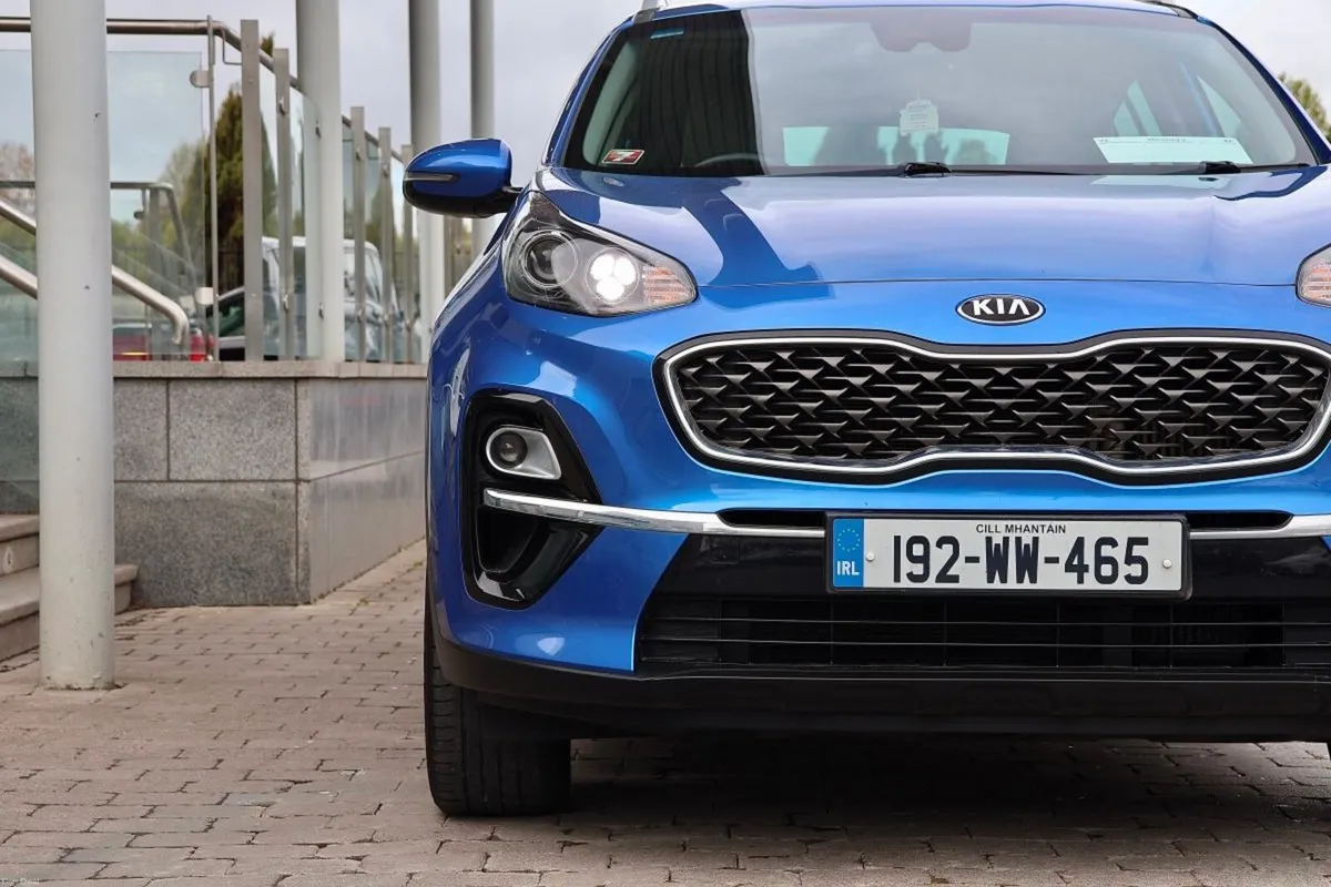 Kia Sportage 1.6 CRDI K3 , Diesel , Grey Leather - Image 3