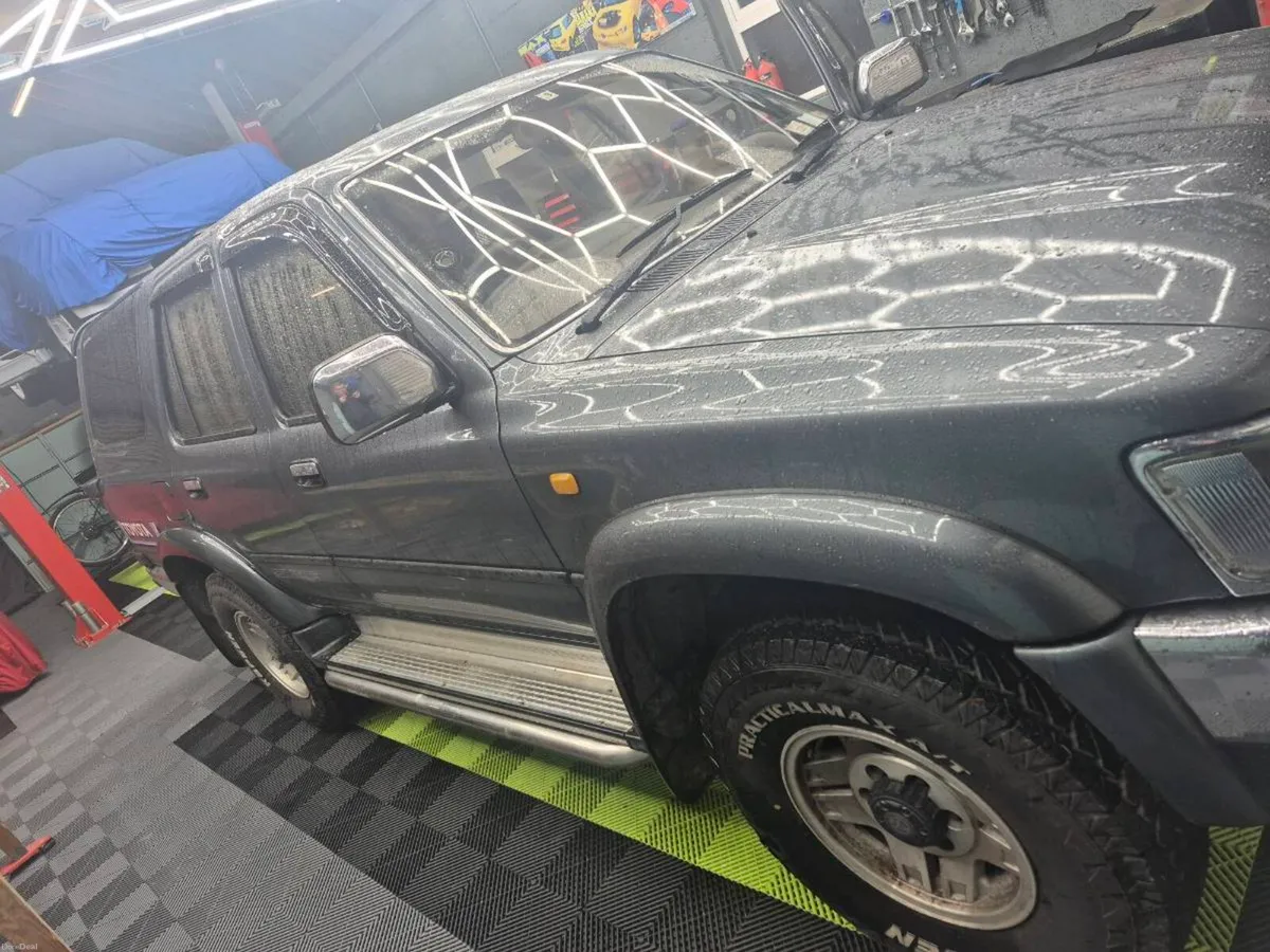 Hilix Surf 1993 3.0 V6 Auto - Image 4