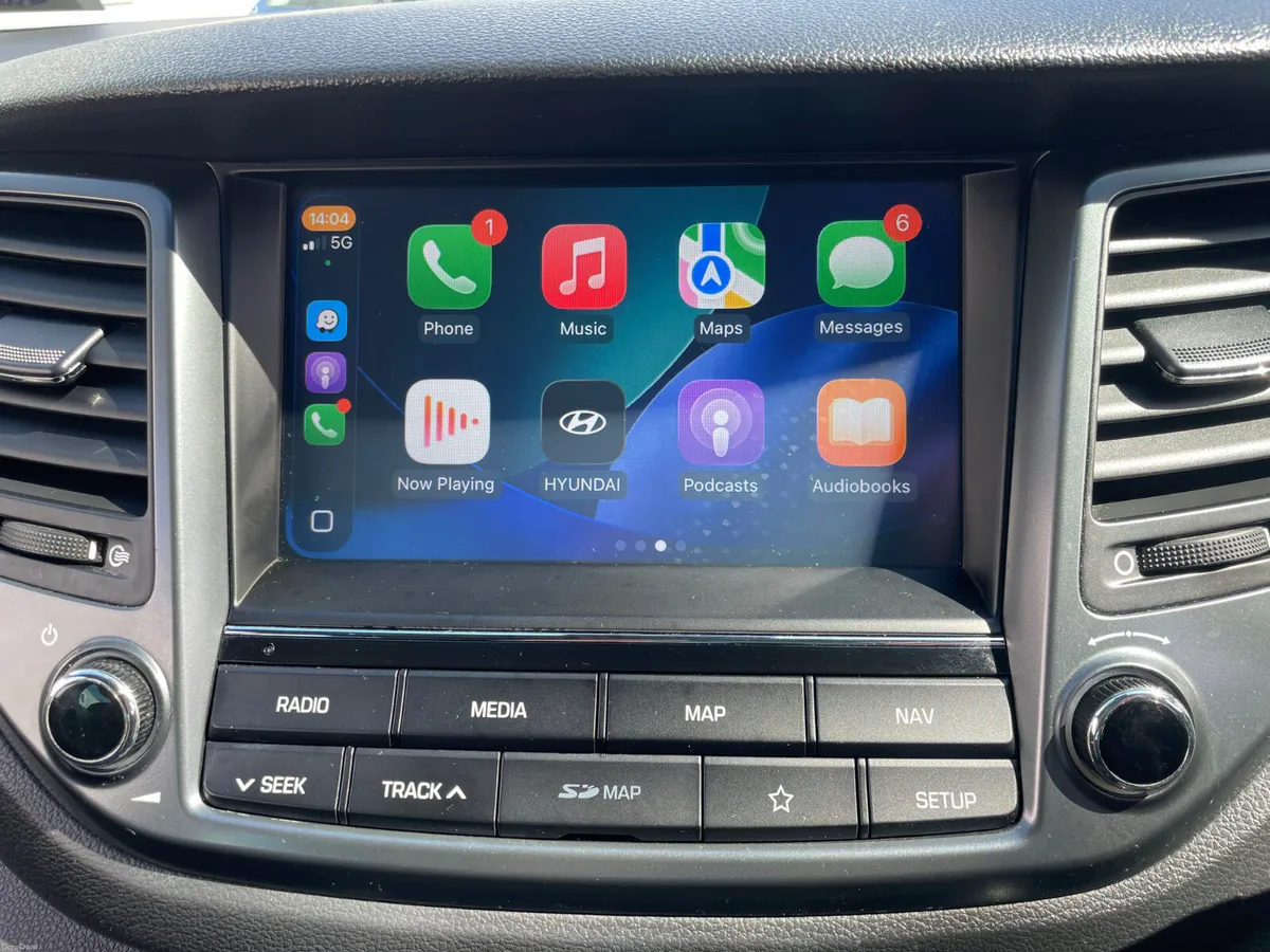 EXECUTIVE SE - APPLE PLAY - 200 TAX - Image 4