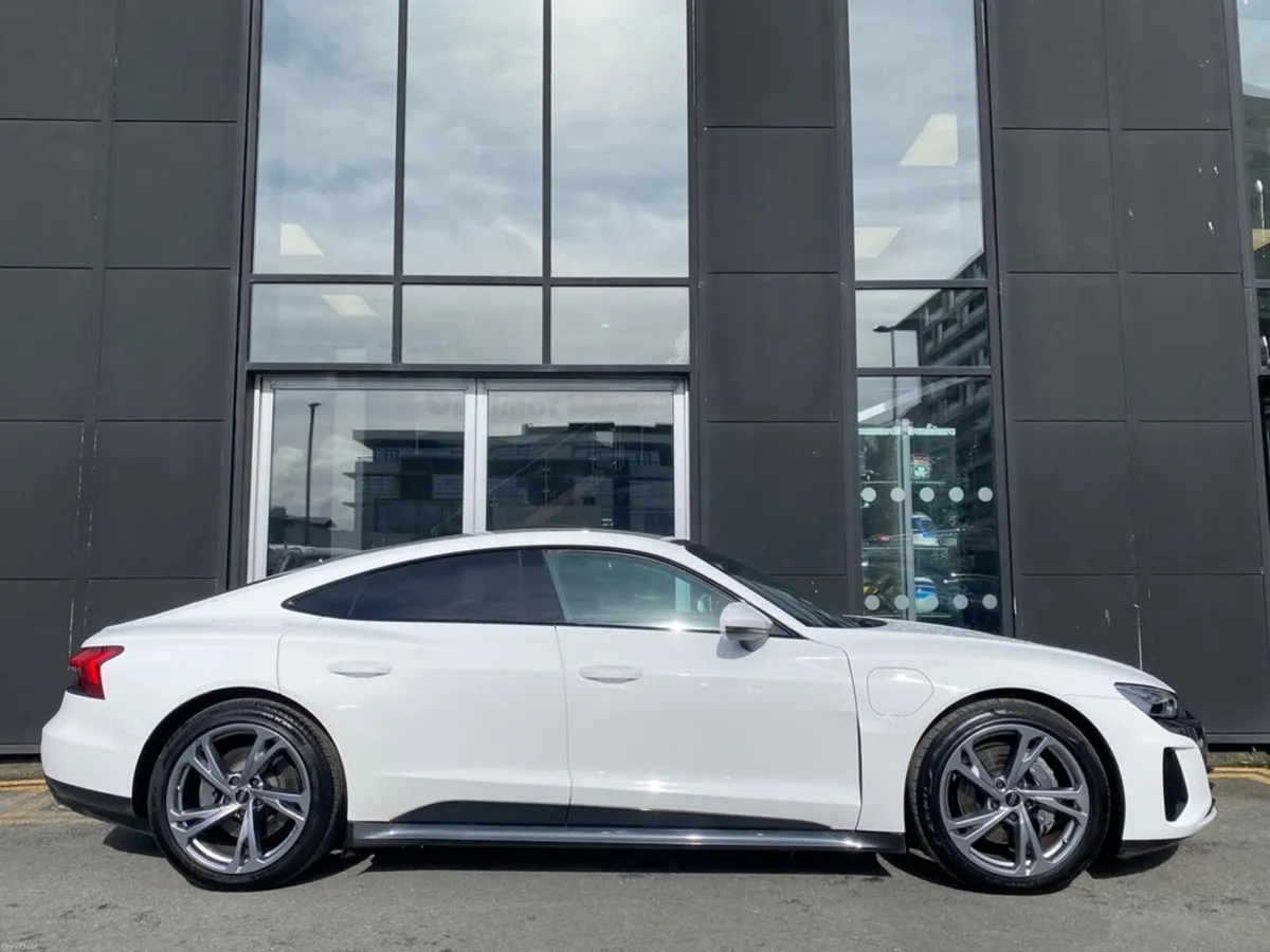 Audi e-tron GT 93kw S-Line Quattro Auto EV - Image 3