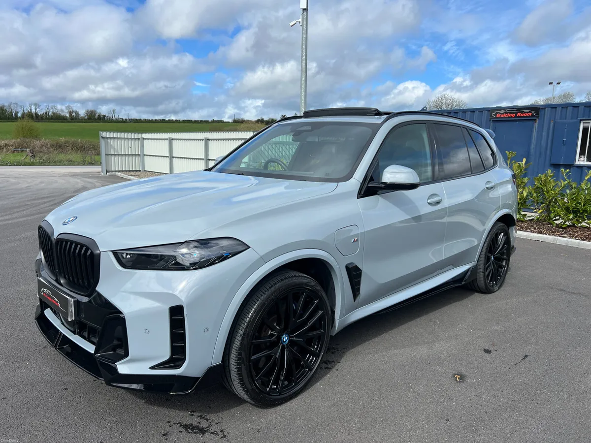 2024 (242) BMW X5 XDrive 50E M Sport 3.0 Brooklyn - Image 3