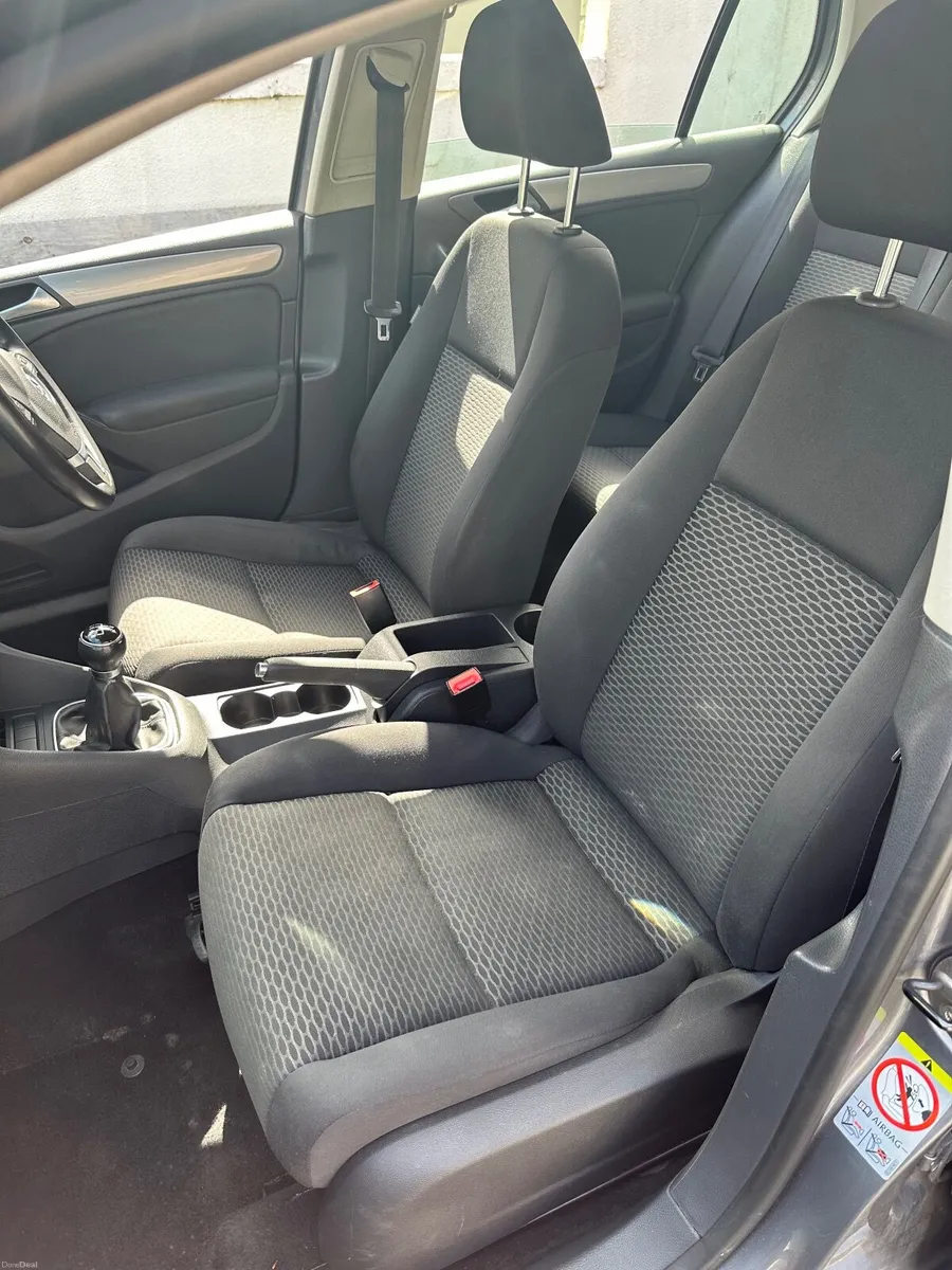 Volkswagen Golf 2012 - Image 3