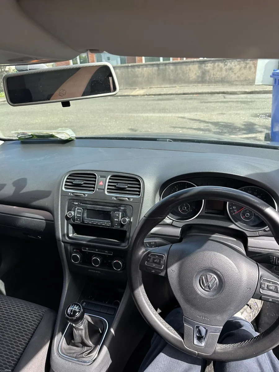 Volkswagen Golf 2012 - Image 4