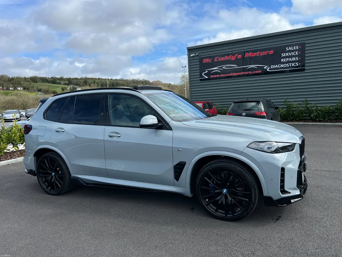 2024 (242) BMW X5 XDrive 50E M Sport 3.0 Brooklyn - Image 1