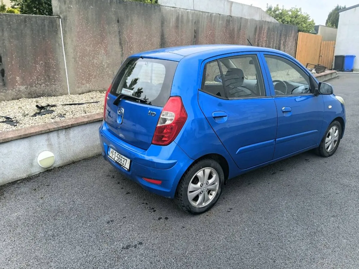 Hyundai i10 1.2 petrol Manual - Image 3