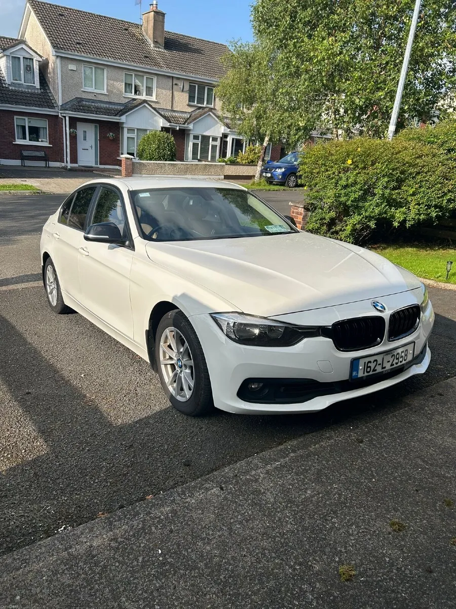 BMW 3-Series 2016 - Image 2