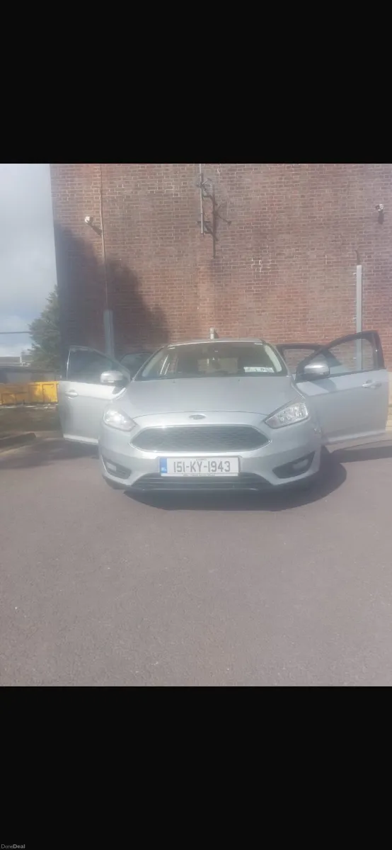 Ford Focus 2015 - Image 2