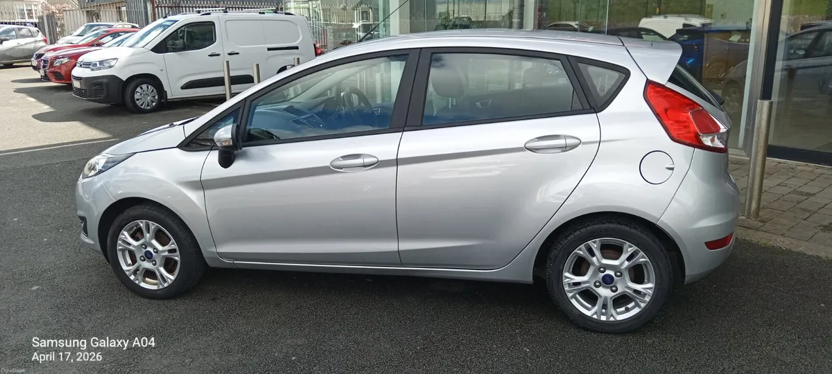 Ford Fiesta 2016 - Image 2