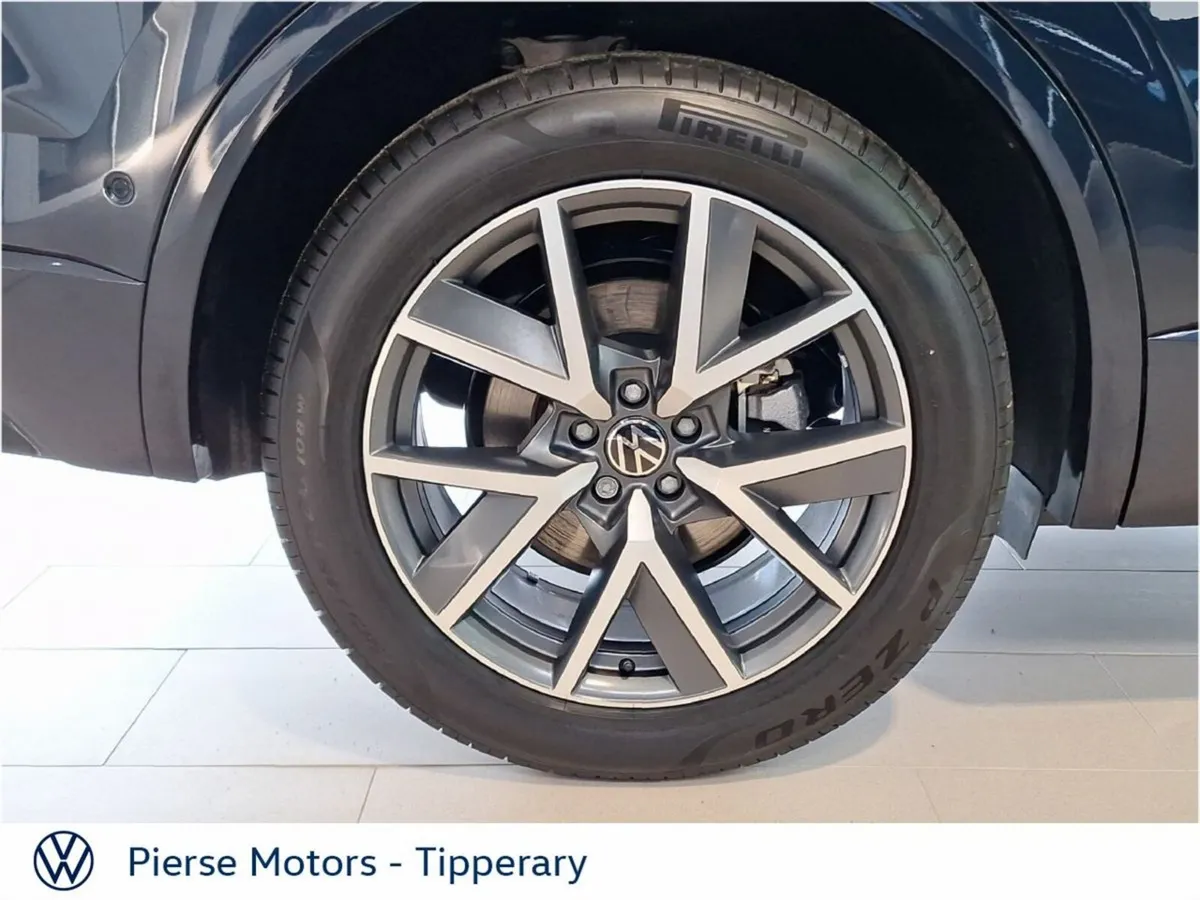 Volkswagen Touareg R-LINE 3.0TDI 4M 231BHP FINAL E - Image 6
