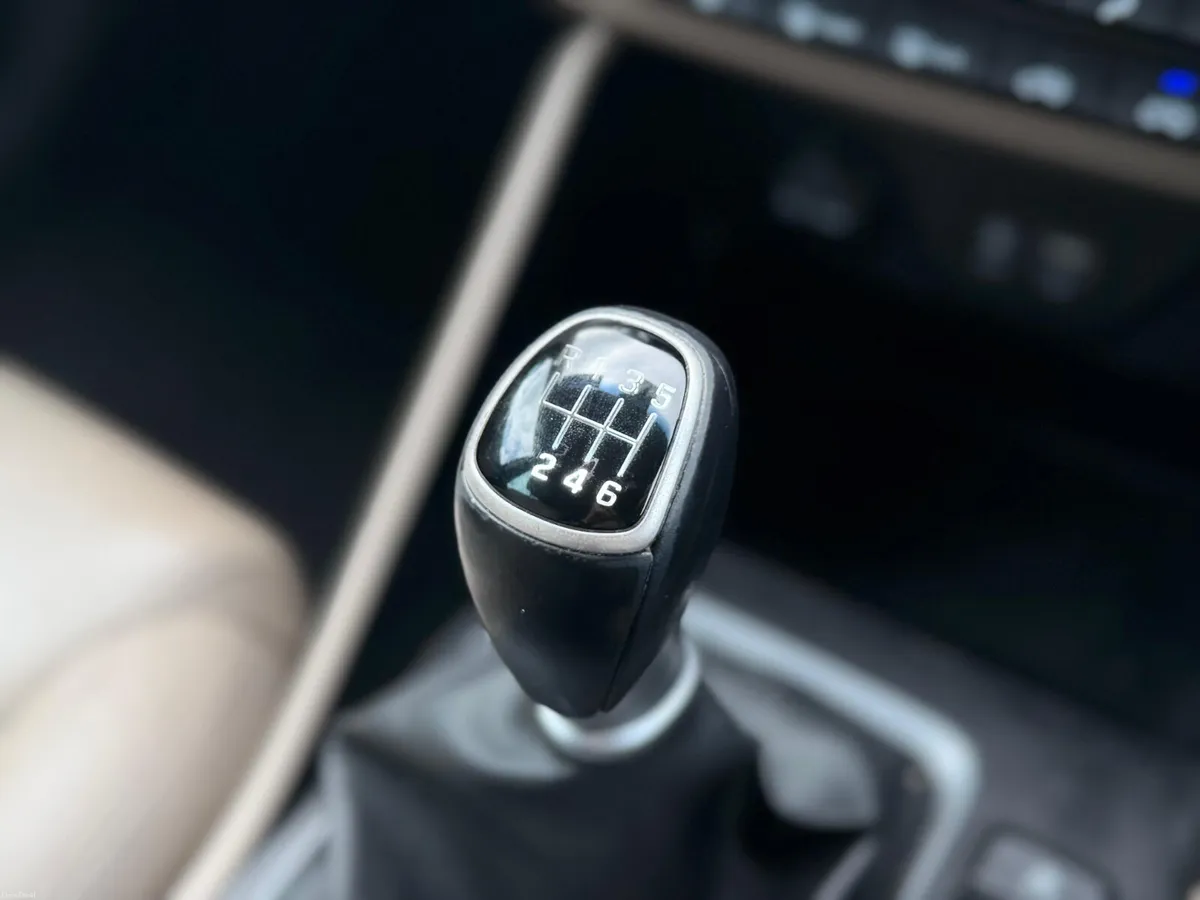 2017 HYUNDAI TUCSON 1.7 EXECUTIVE 5DR - Image 3