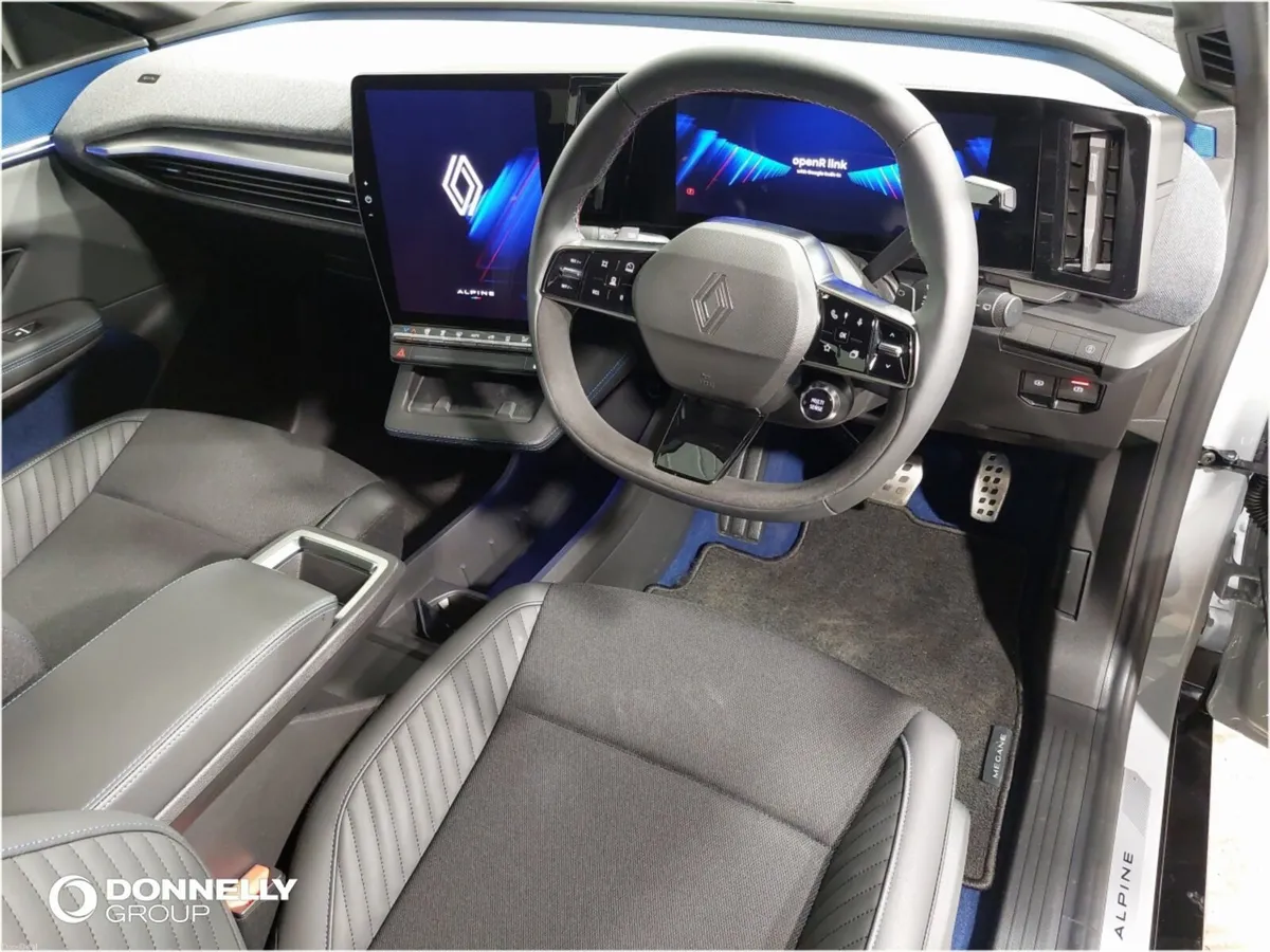 Renault Megane E-Tech Hatchback Techno Esprit Alpi - Image 4