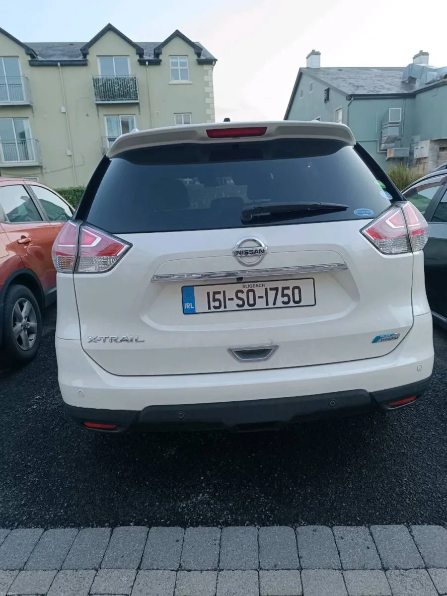 2015 - Nissan X-Trail -Hybrid - petrol - automatic - Image 2