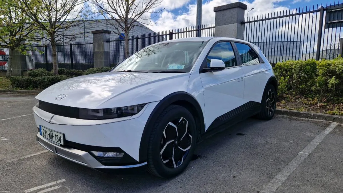 Hyundai Ionic 5 - Image 1