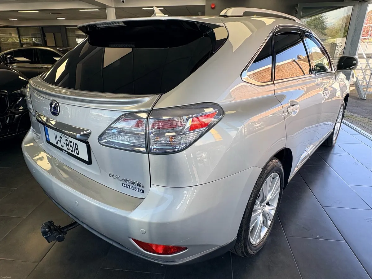 2011 Lexus RX 450 H 175000 klms - Image 3