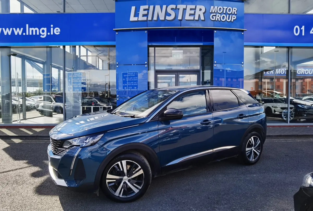 PEUGEOT 3008 1.6 ALLURE AUTOMATIC PHEV - Image 1