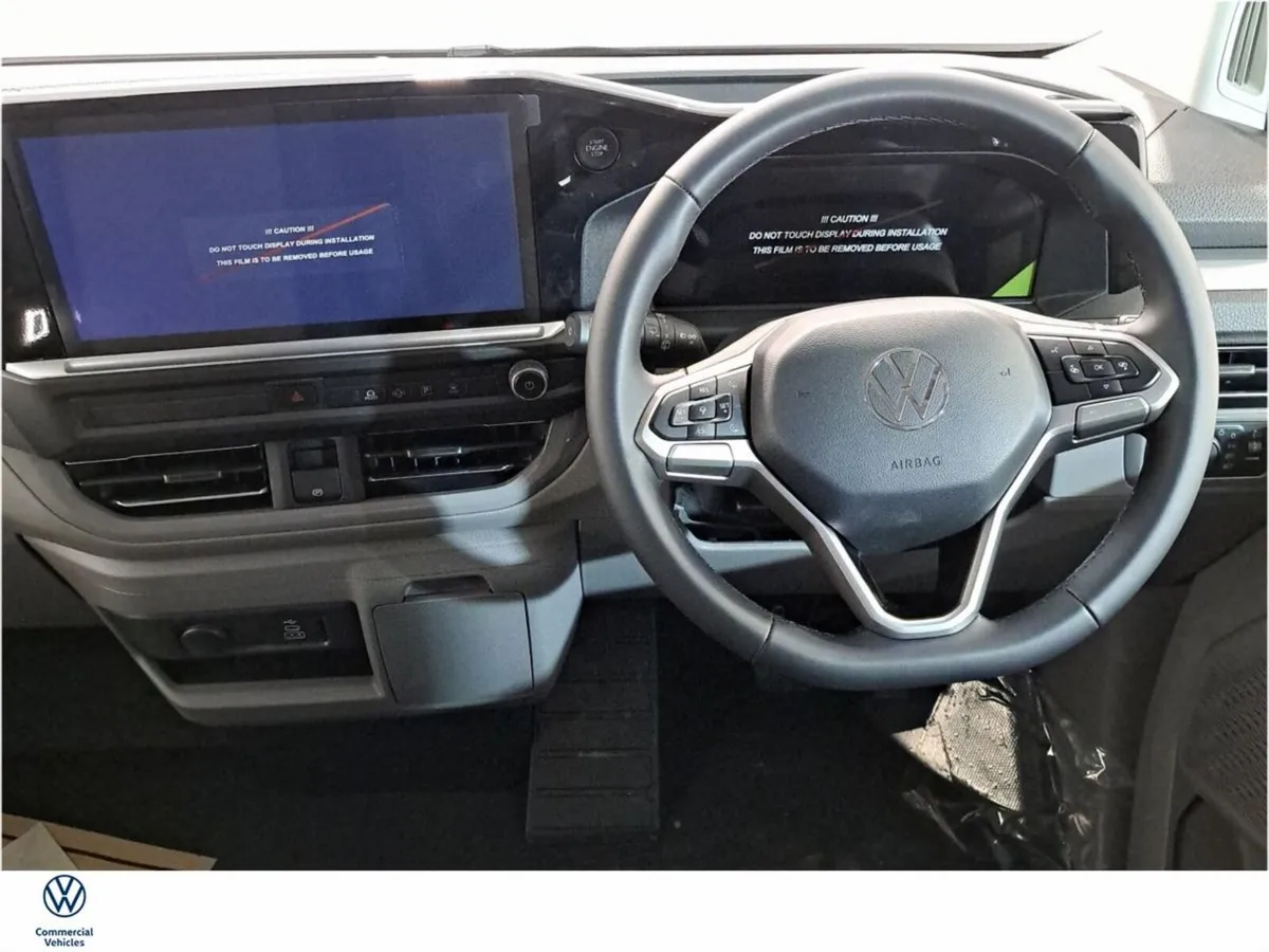 Volkswagen Caravelle 9 Seat e Caravelle Life - Image 3