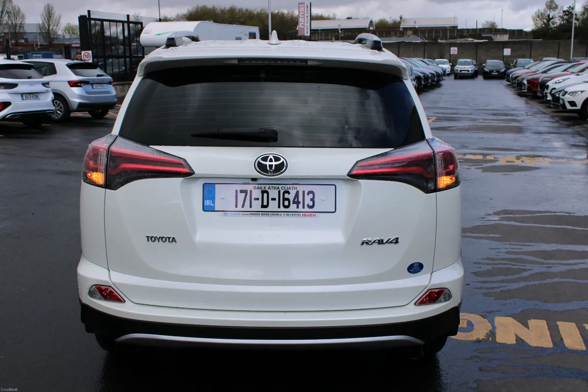 Toyota RAV4 2017 - Image 4