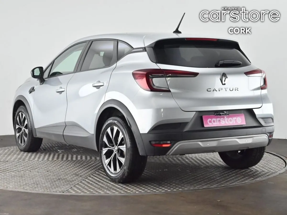 Renault Captur TCe 140 Auto Evolution - Image 3