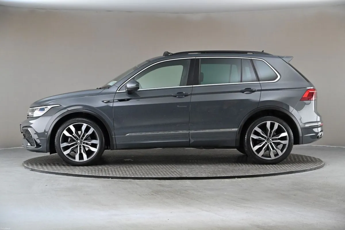 Volkswagen Tiguan 2.0TDI DSG 150BHP R-LINE **EL.PA - Image 5