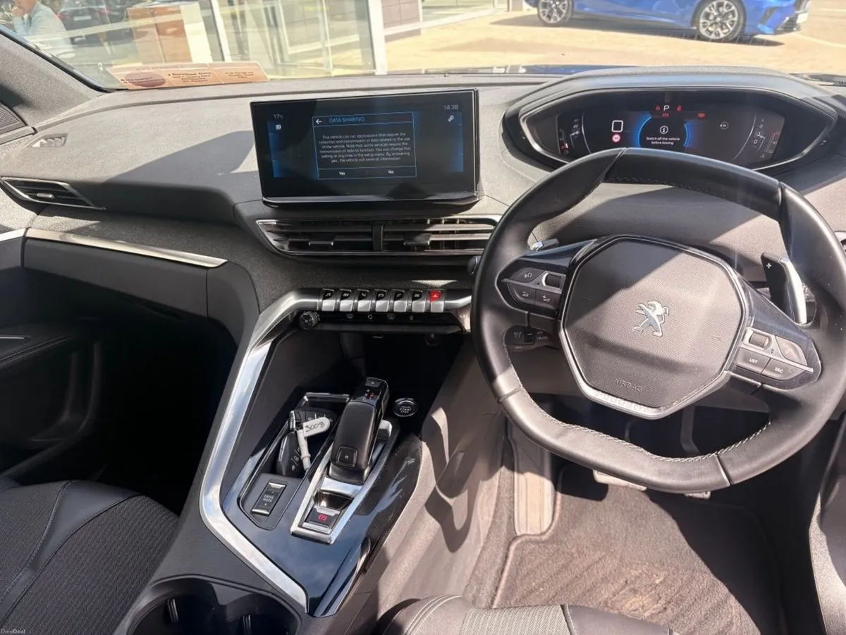 Peugeot 3008 1.5 BlueHDi 130bhp Auto Allure - Image 4