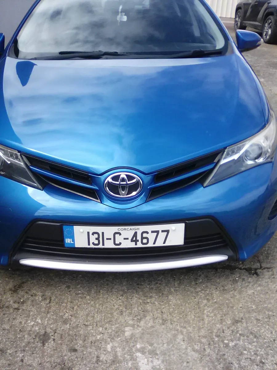 Toyota Auris 2013 - Image 1