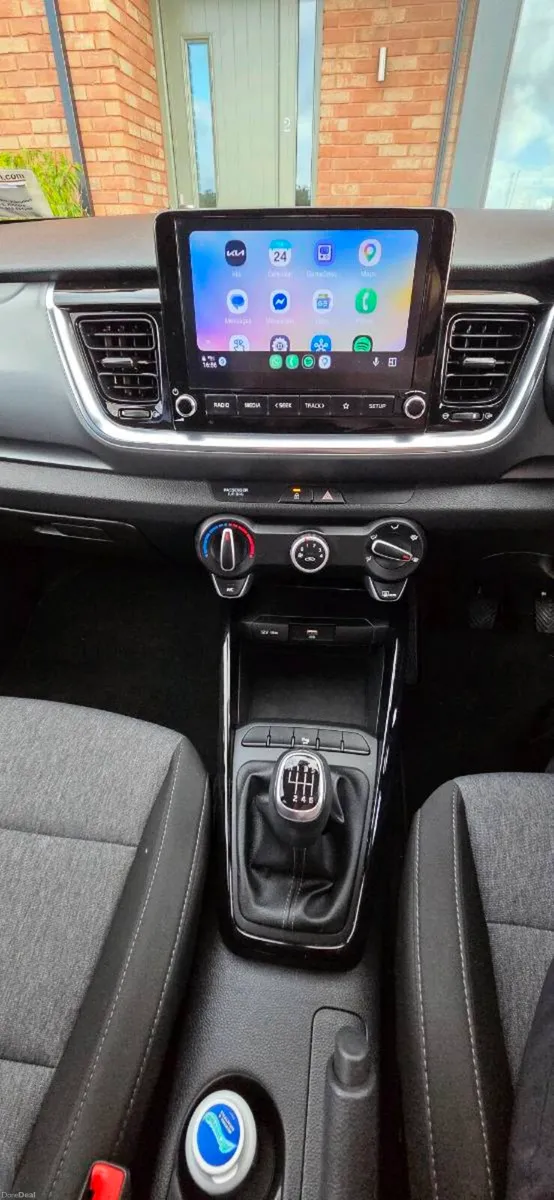 Kia Stonic 2022 - Image 3