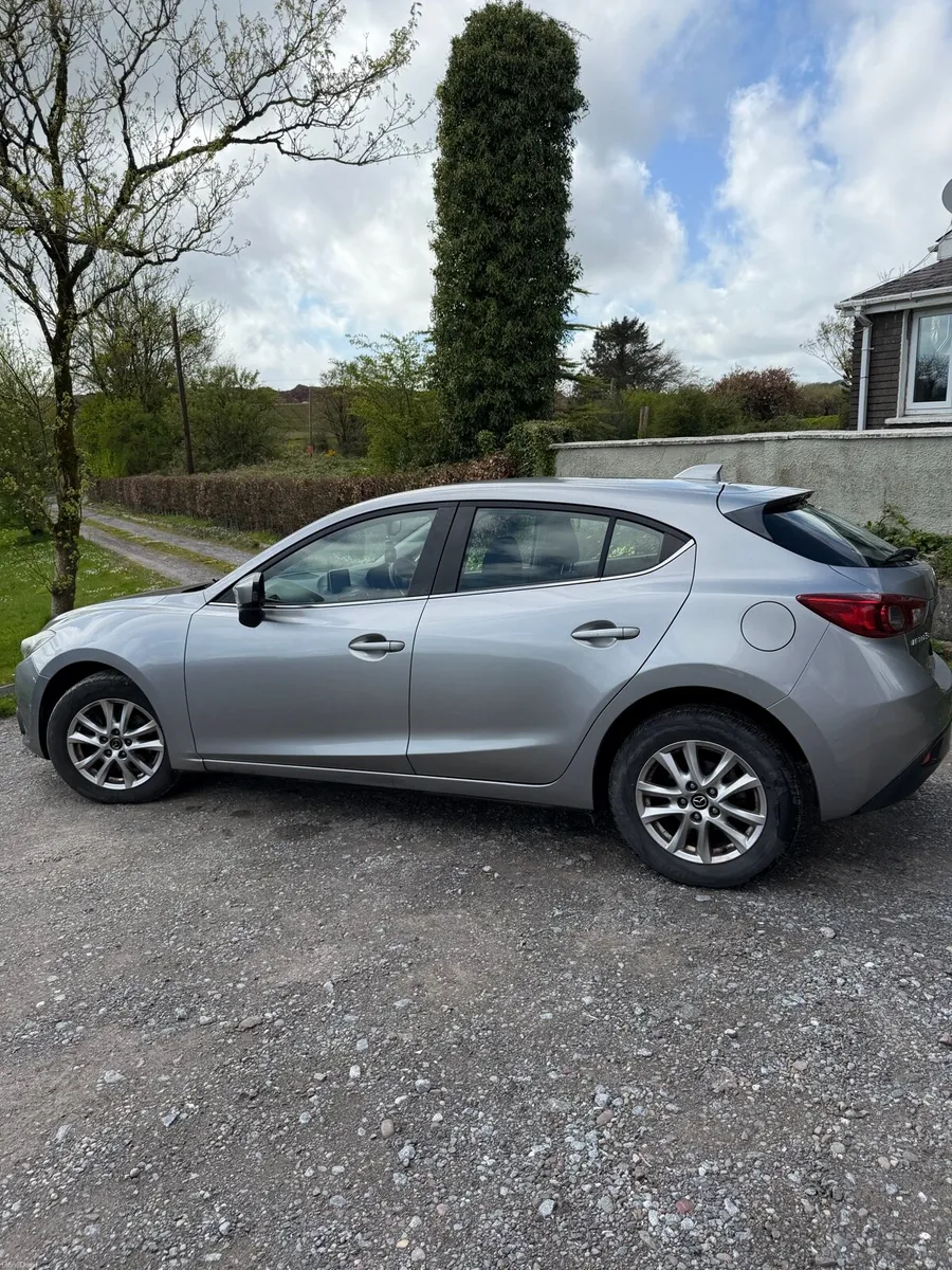 2015 Mazda3 2.2L Diesel Hatchback *Low Mileage* - Image 2