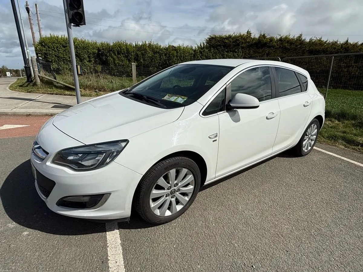 2015 Opel Astra - Image 3