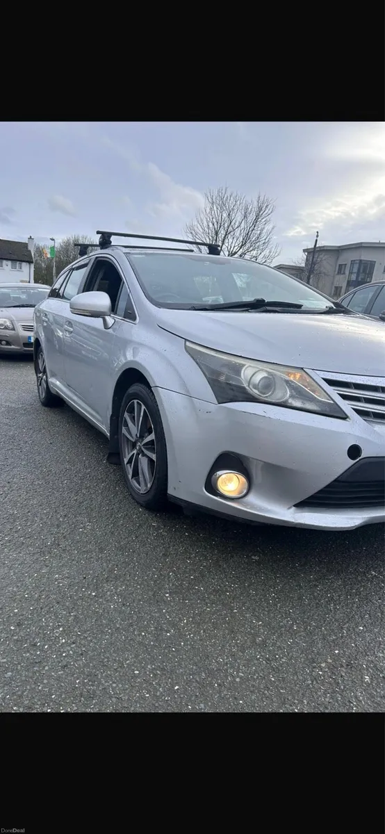 Toyota avensis 2012 breaking - Image 1