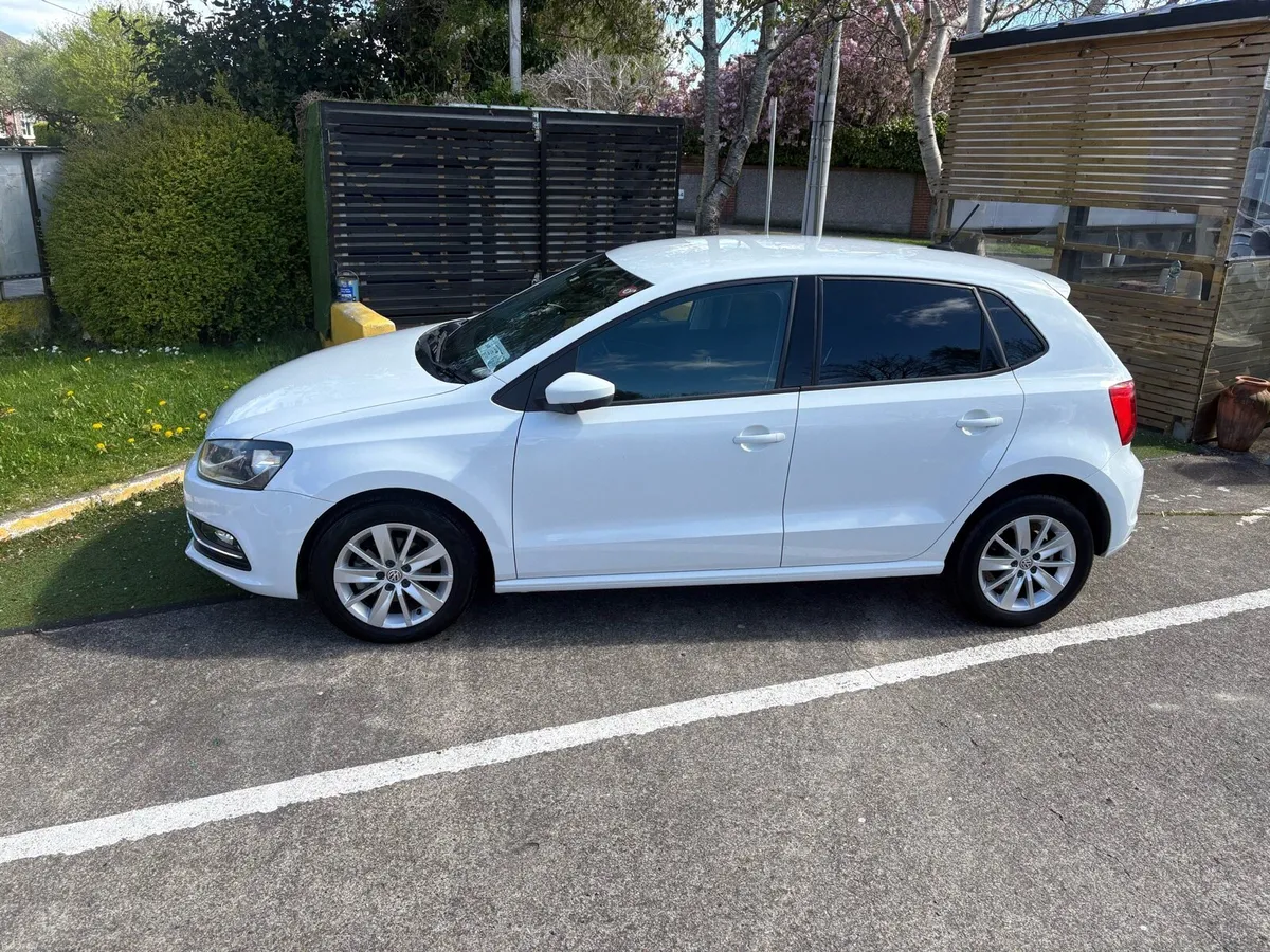 Volkswagen polo - Image 3
