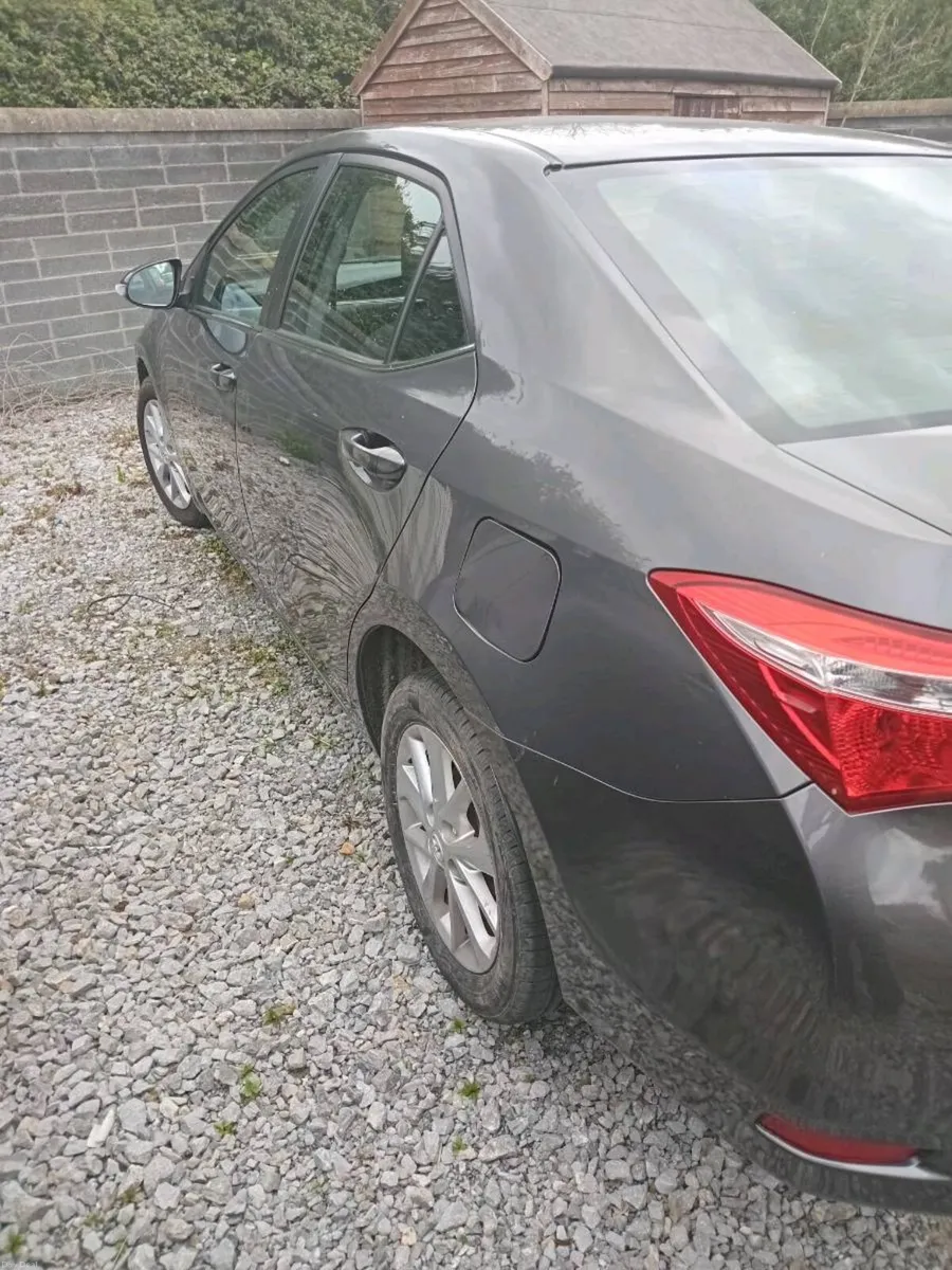 Toyota Corolla 2017 - Image 3