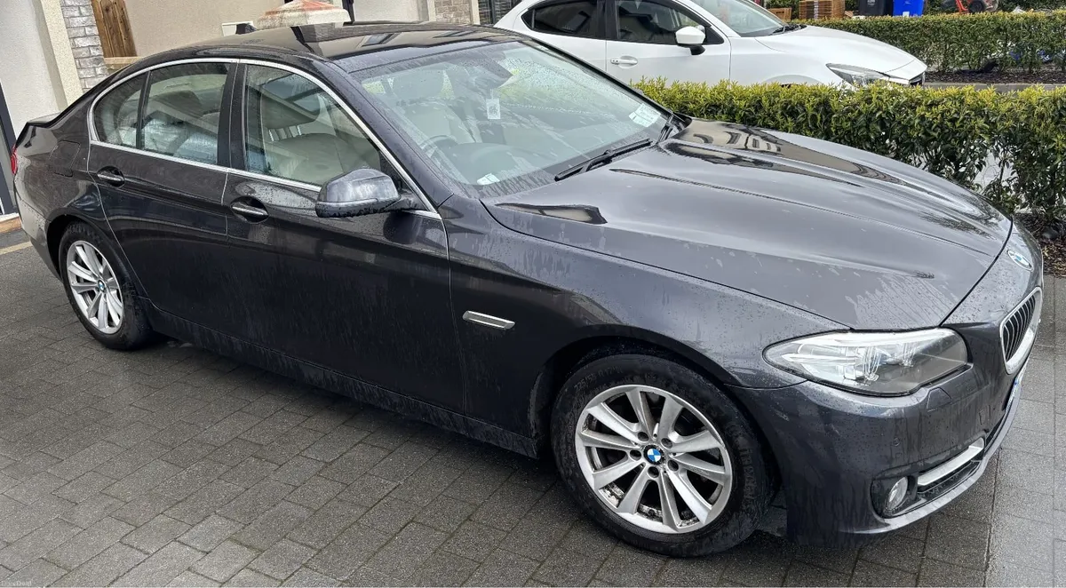 BMW 5-Series 2016 - Image 2